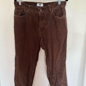 90s mens GAP brown chords (short!)